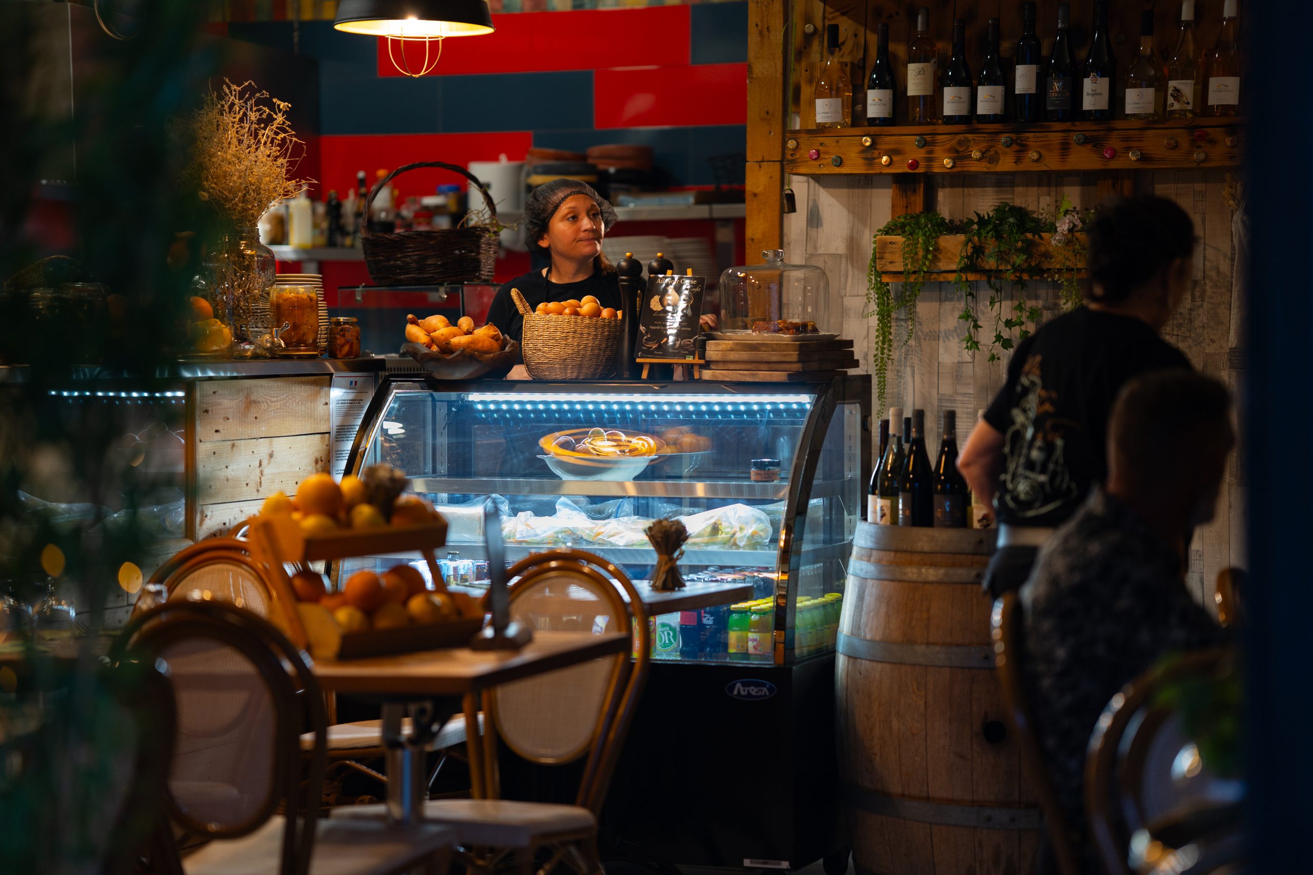 Intérieur restaurant ajaccien